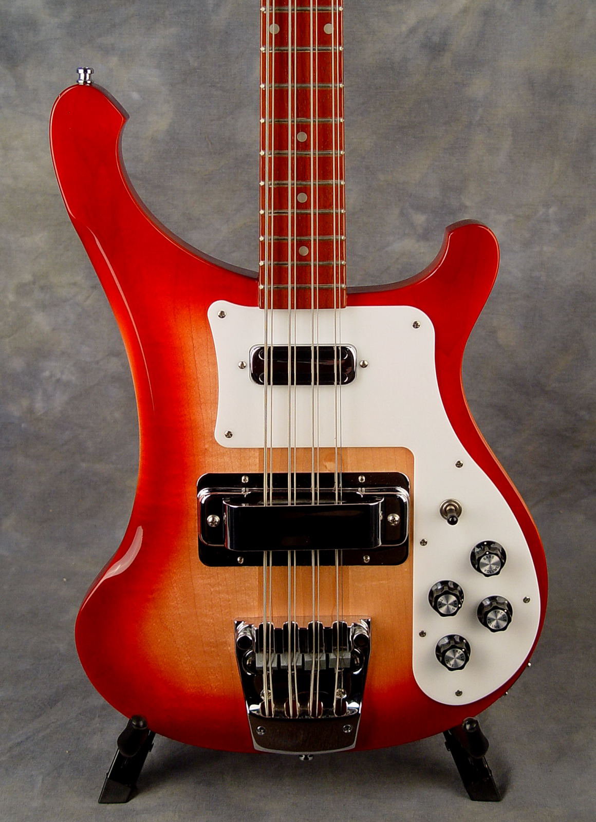 Rickenbacker Model 4003S/8