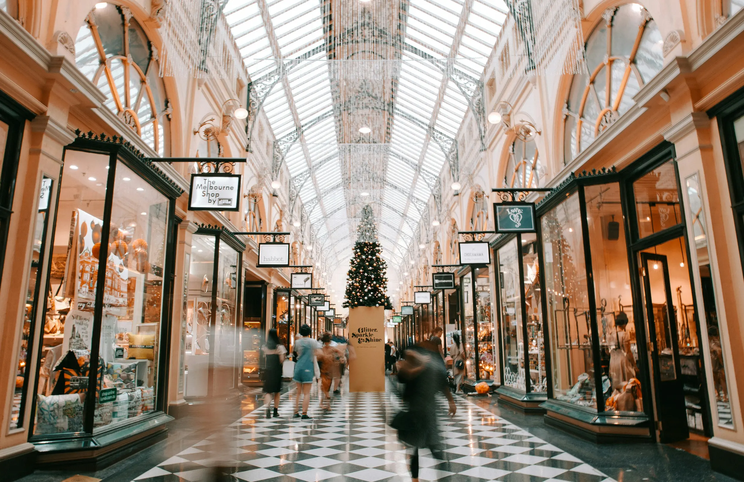 How Retailers Can Build a Strong Seasonal Talent Pipeline