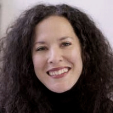 Monique Mainella headshot