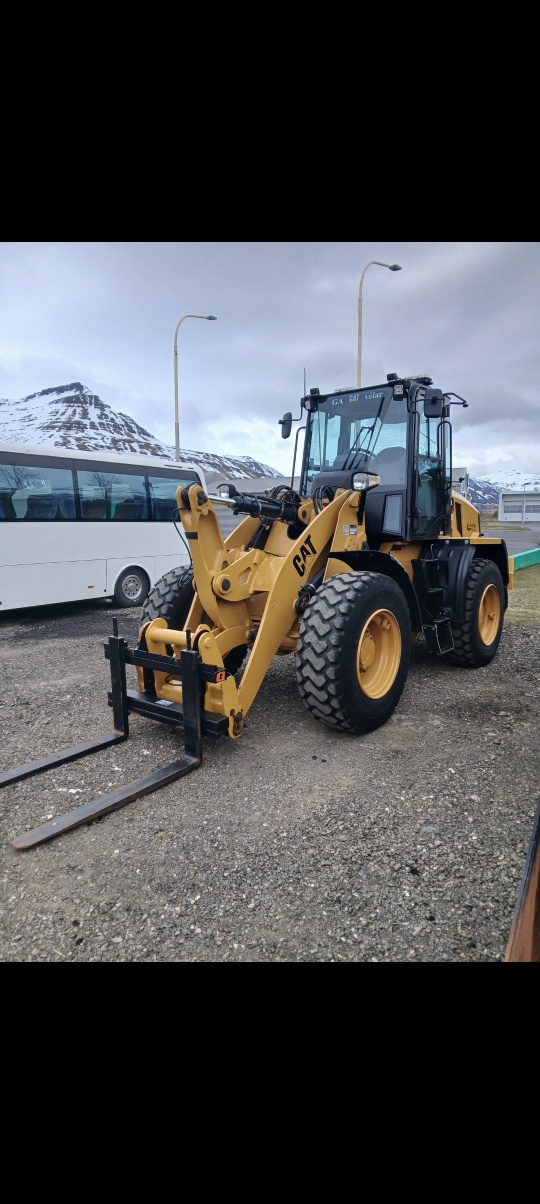 CAT 910K árgerð 2015