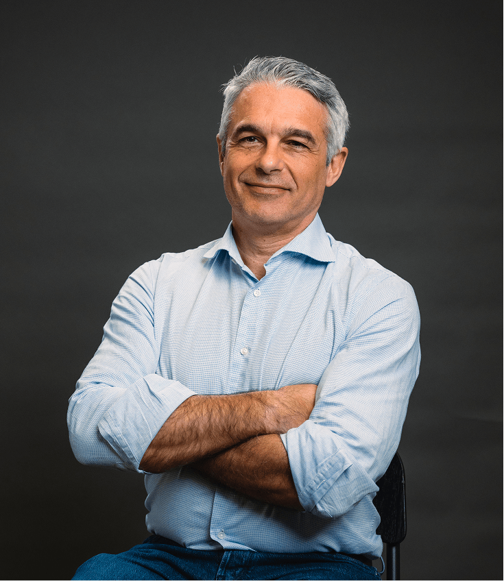 Jacopo Deyla lächelt