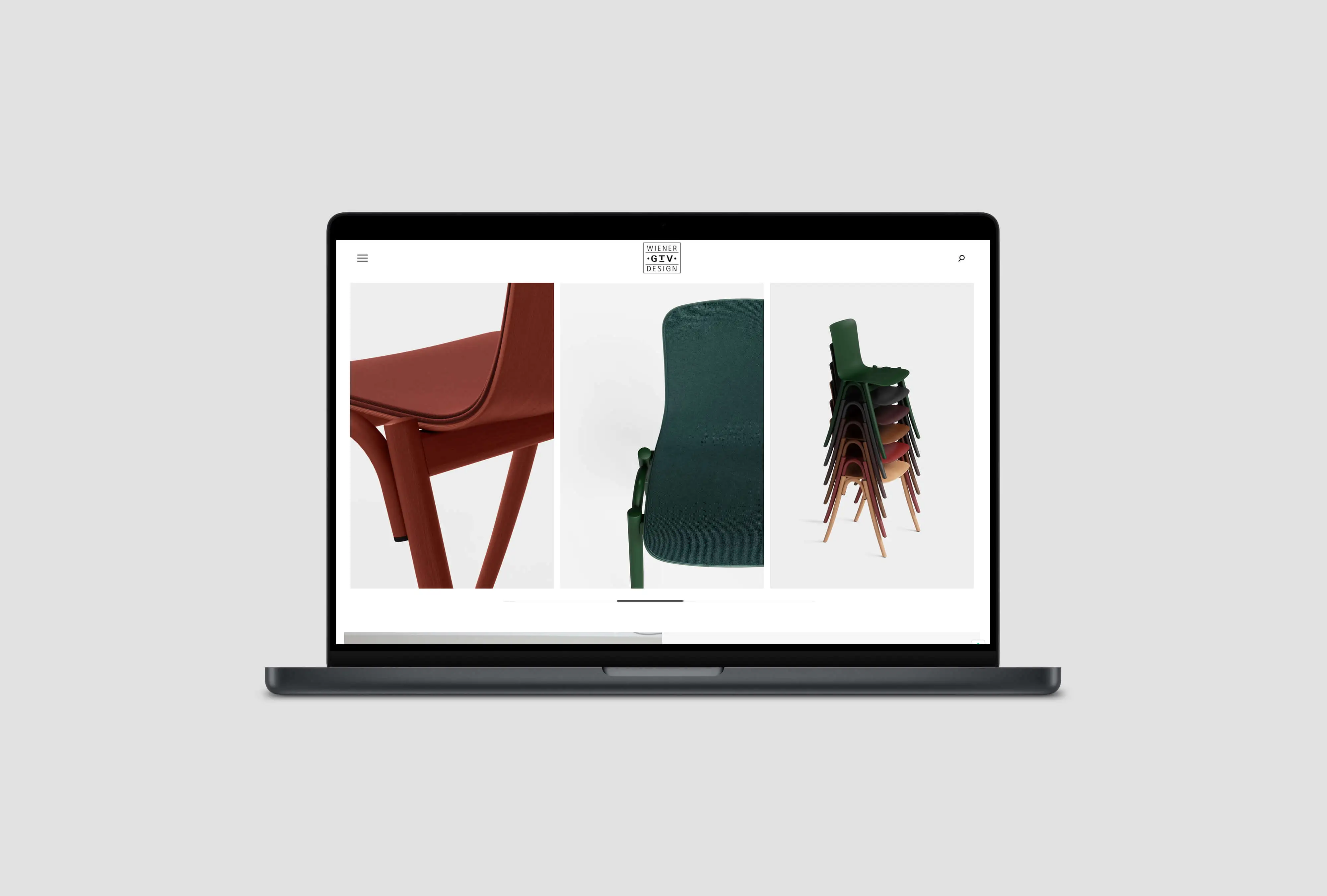 Laptop zeigt den Online-Shop von Gebrüder Thonet Vienna mit 3D-Packshot-Renderings des Stuhls YOU in verschiedenen Farbvarianten.