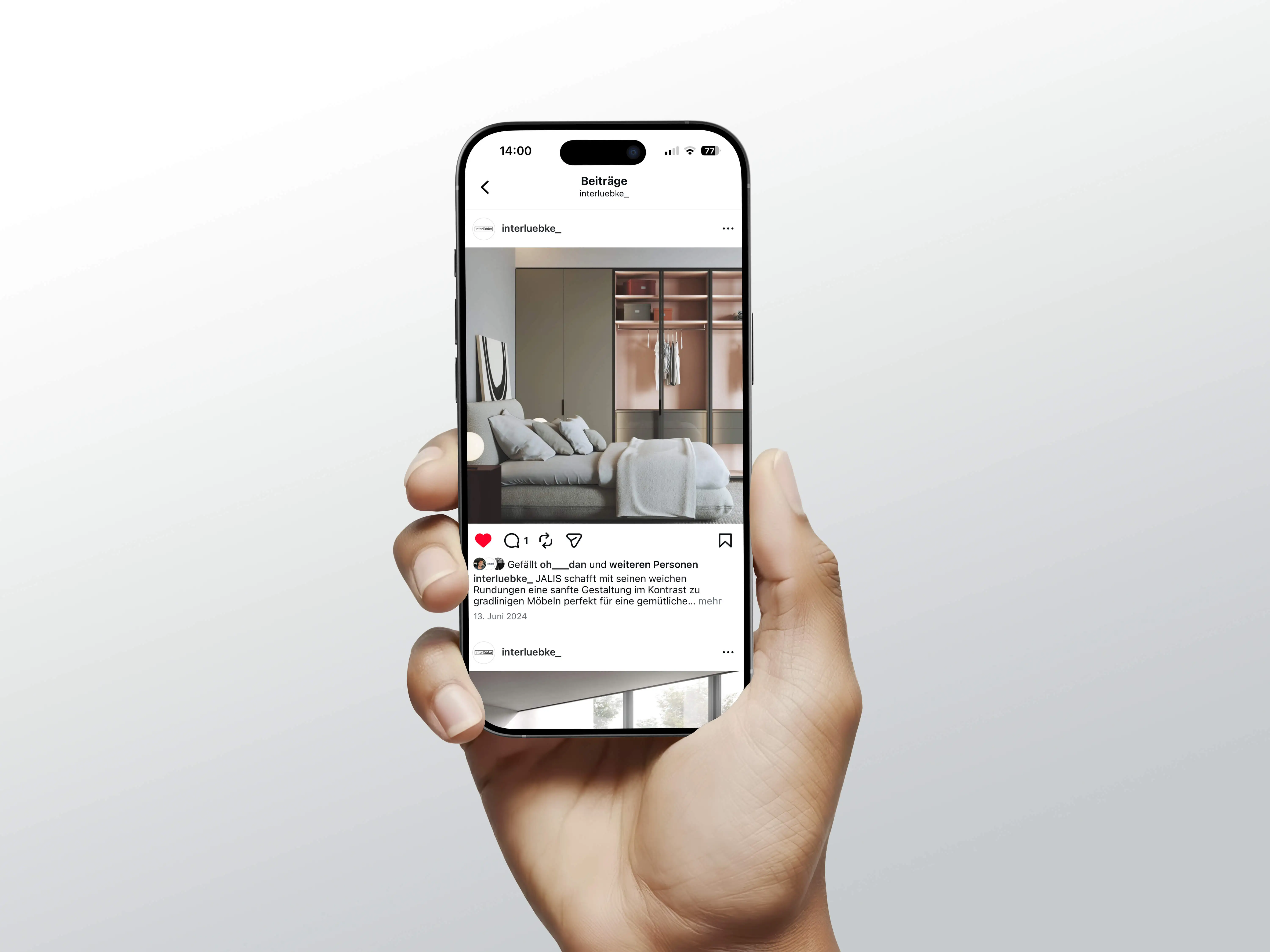Smartphone zeigt einen Instagram-Beitrag von Interlübke mit dem 3D-Rendering des Bettes Jalis und einer stimmungsvollen Rauminszenierung.