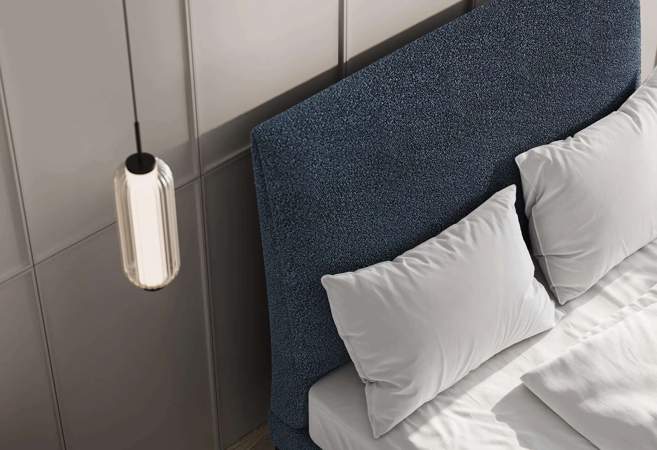 Detailaufnahme der 3D Modellierung eines Schramm Schlafsystems, die die realistische Haptik des blauen Bezugsstoffs, den präzisen Faltenwurf der weißen Bettwäsche und die cineastische Lichtführung zeigt.