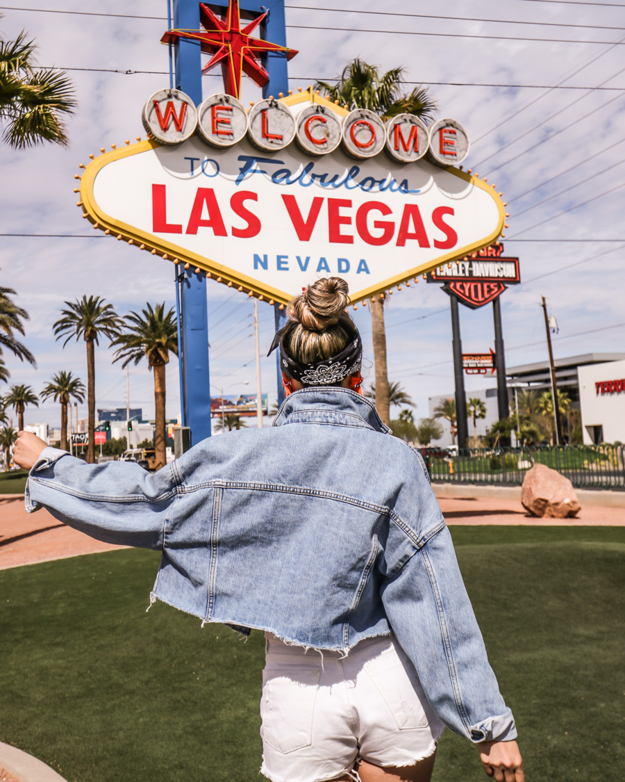 Welcome to Fabulous Las Vegas sign glowing at dusk.