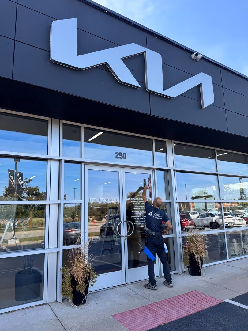 Pressure washing and window cleaning services in Chicago, IL.