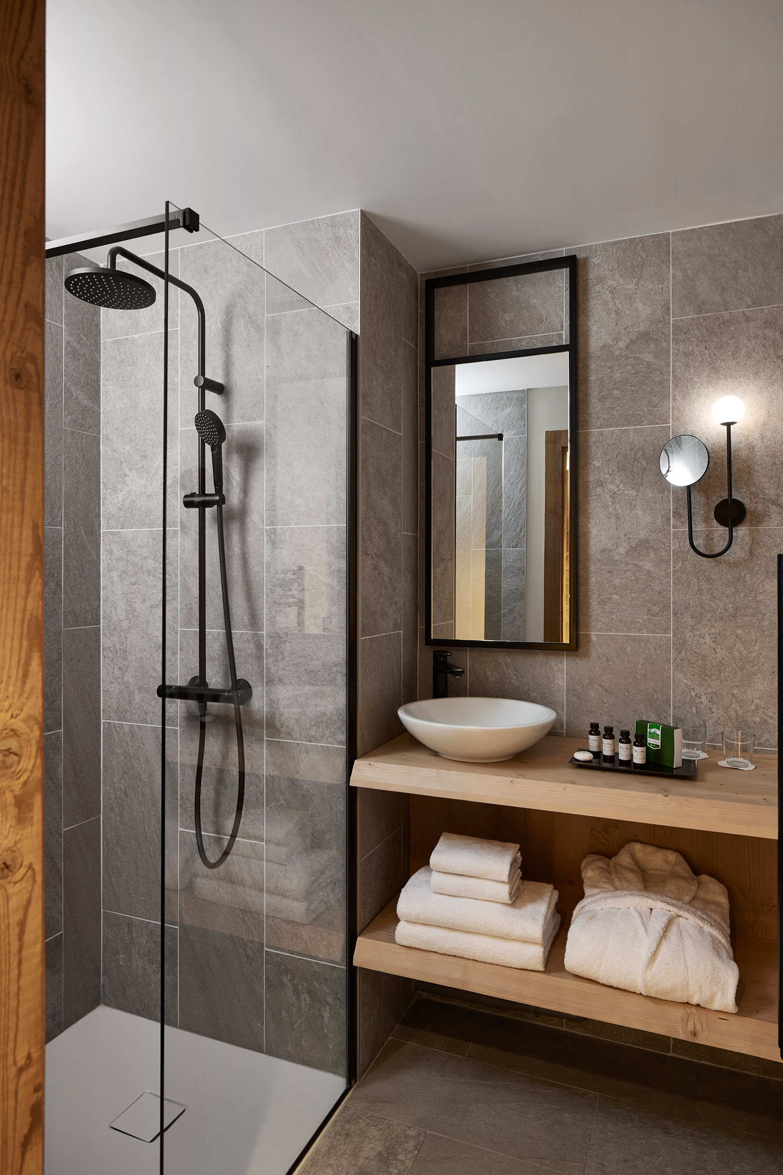 chambre superieure lit Hôtel Chalet Alpen Valley à Combloux Mont Blanc