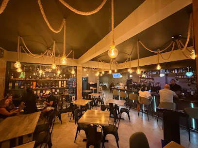 El Capitán Factory - Restaurante & Bar business image