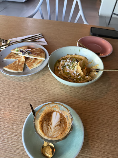 Serena Café & Cocina business image