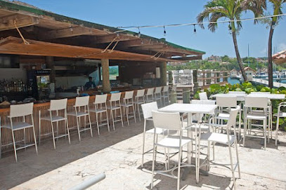 Captains Shack at The Yacht Club business image