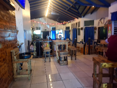 The Old Castle Bar and Grill business image