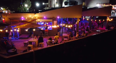 Manta Beach Bar & Restaurant business image