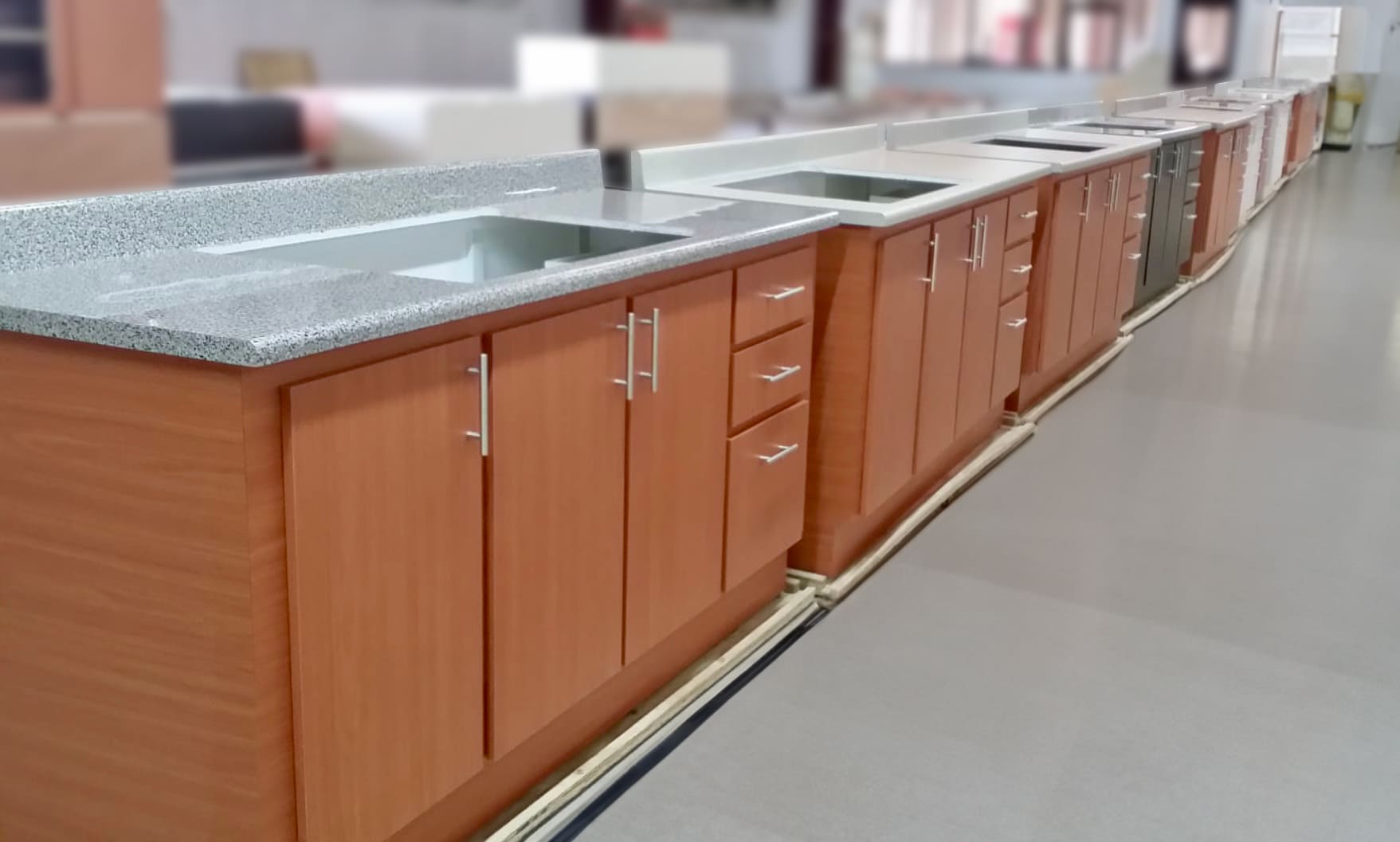 Ortiz Kitchen Manufacturing-Gabinetes business image