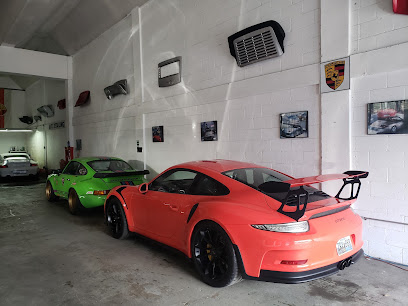 Euromotion Porsche Boutique business image