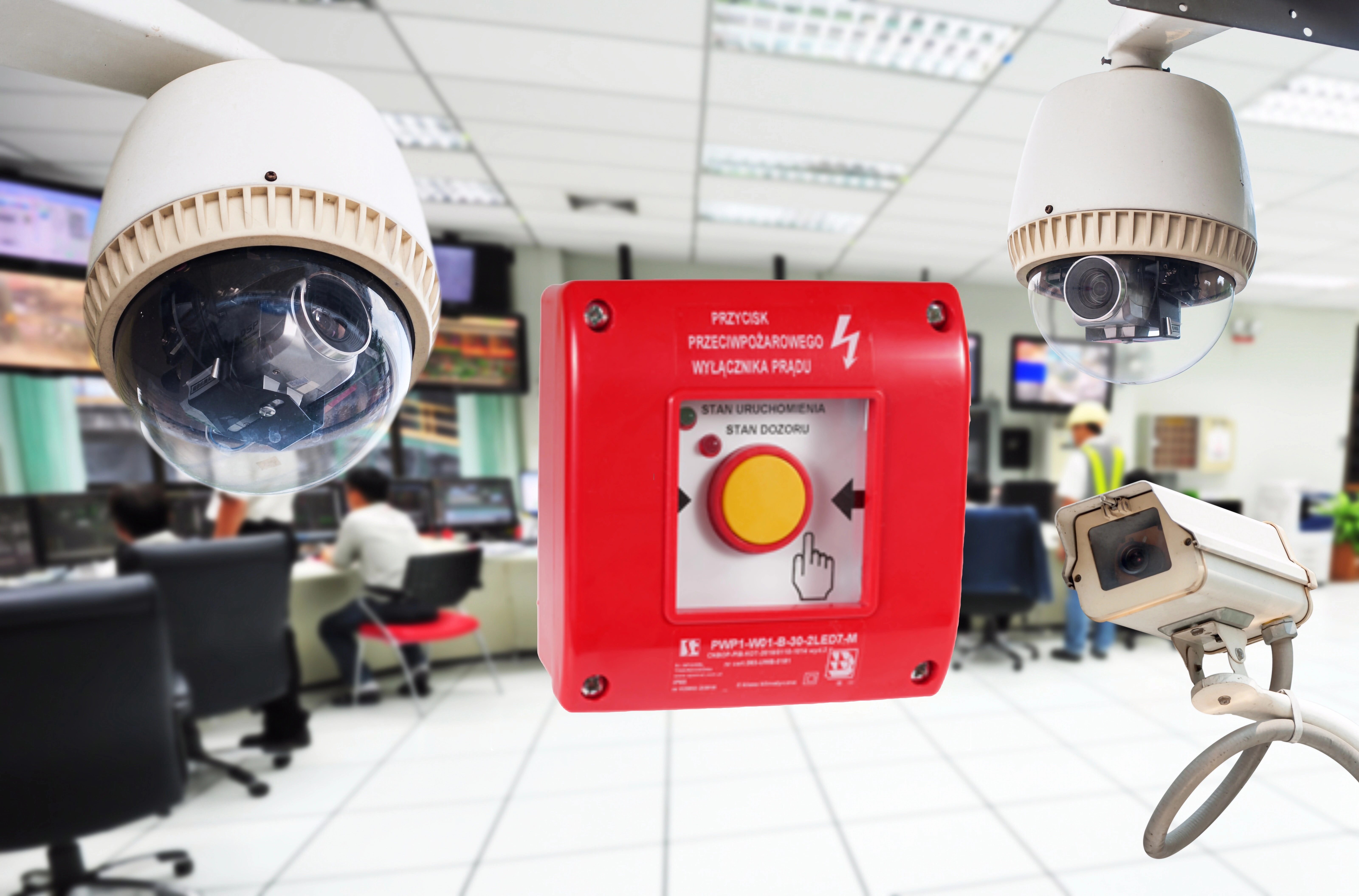 Przeciwpożarowe wyłączniki prądu w praktyce- krytyczny punkt styku safety i security