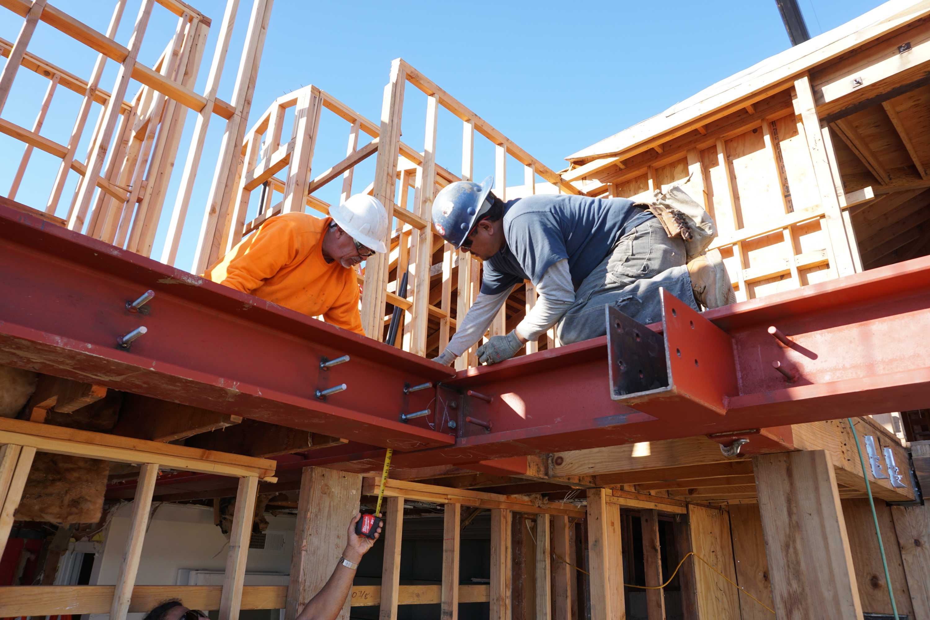 Custom Home Construction on Small Newport Beach Lots