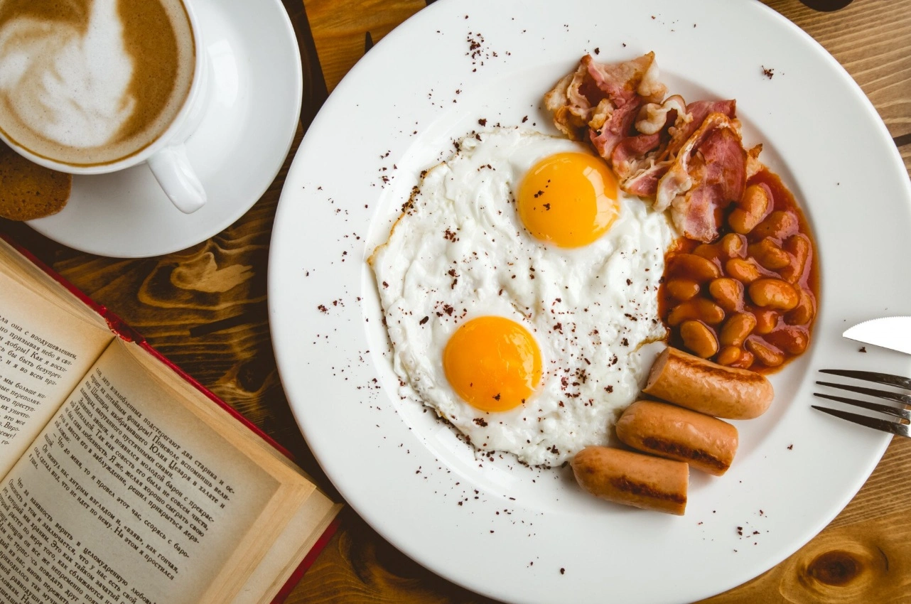 Lowest Carb Fast Food Breakfast