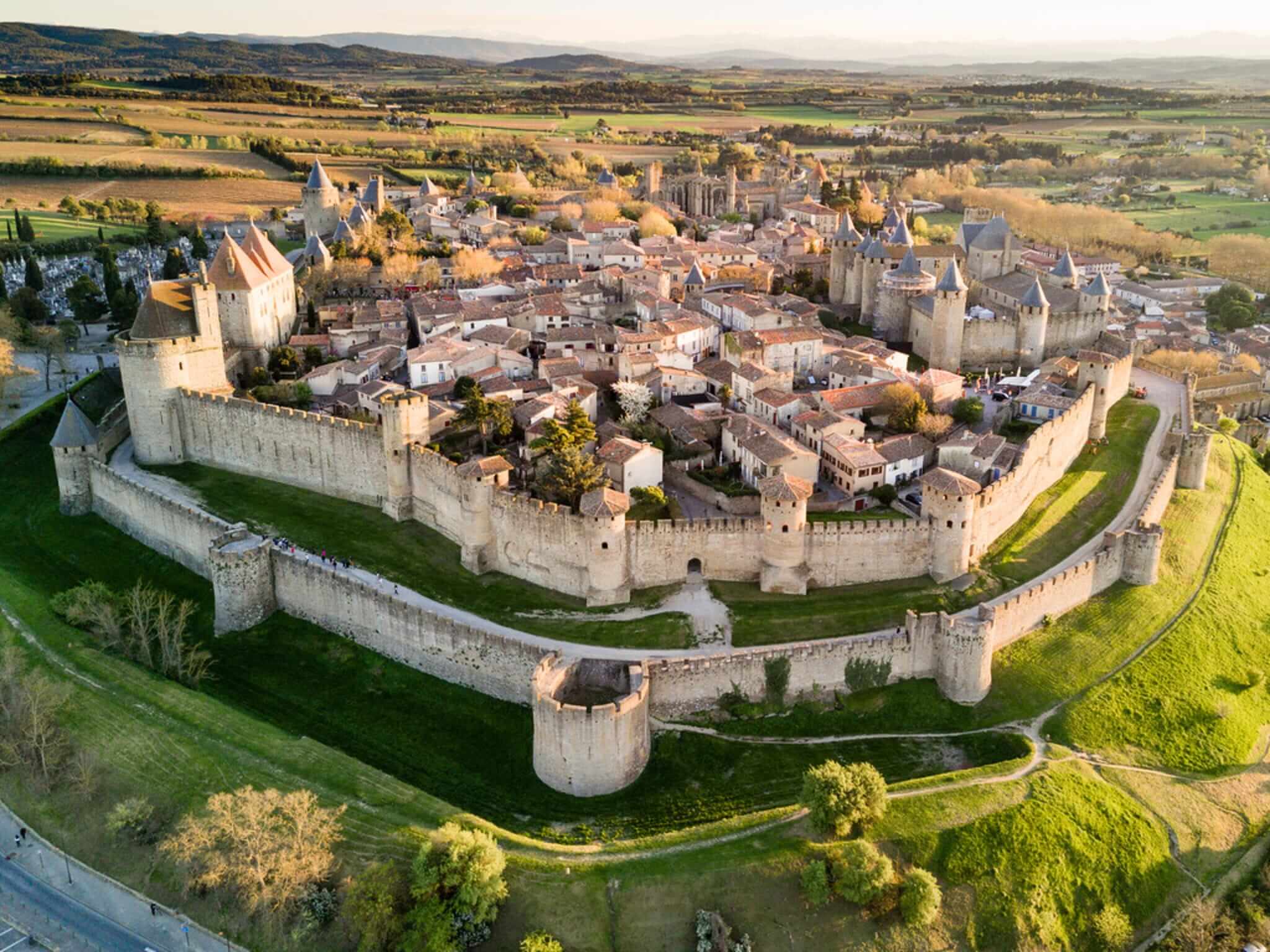 Il s'agit d'une photo de la ville Carcassonne.
