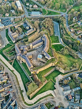 Il s'agit d'une photo de la ville Sedan.