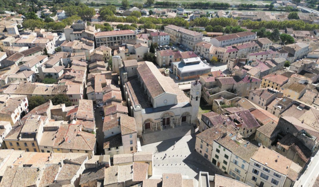 Il s'agit d'une photo de la ville St Gilles.