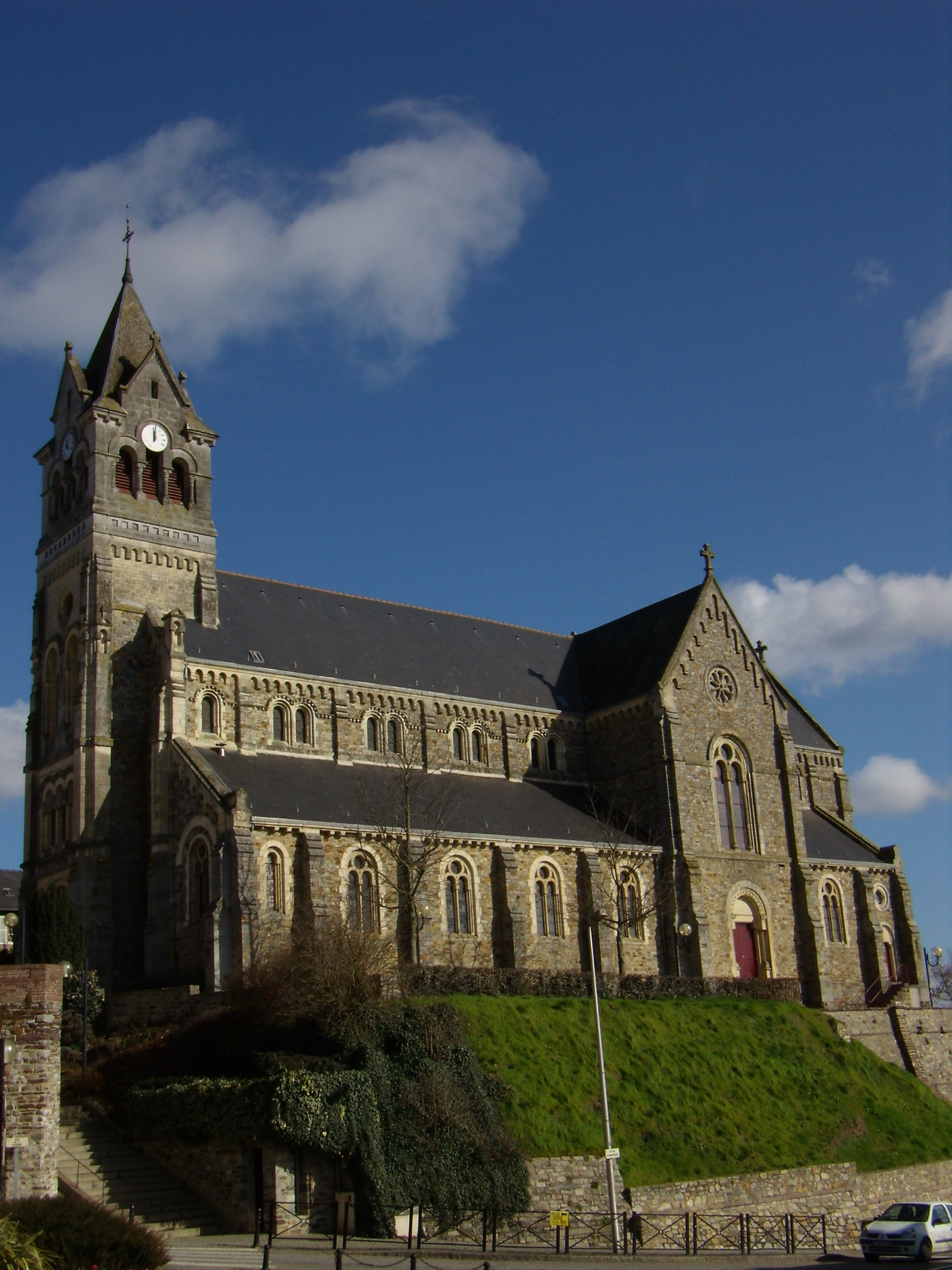 Il s'agit d'une photo de la ville Betton.