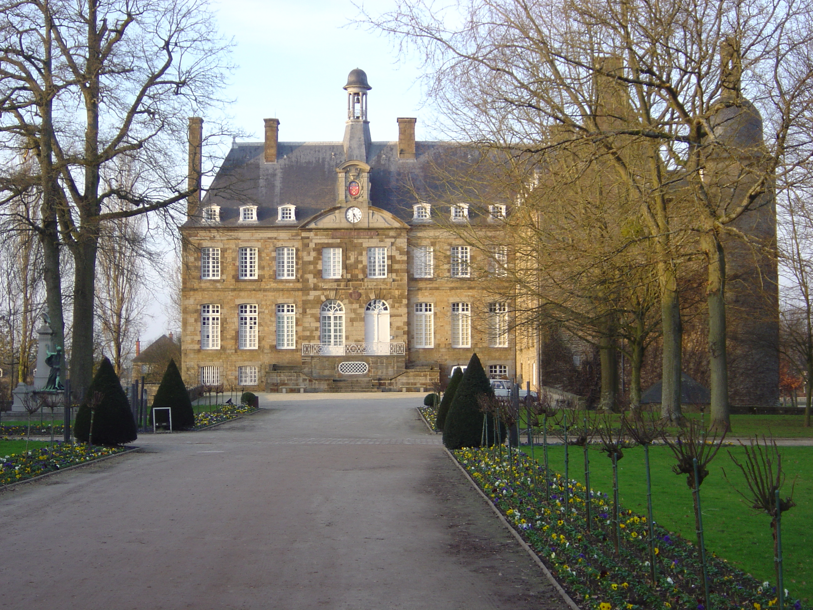 Il s'agit d'une photo de la ville Flers.