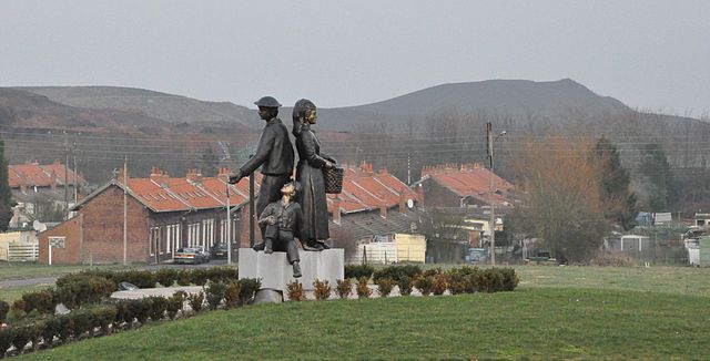 Il s'agit d'une photo de la ville Auchel.