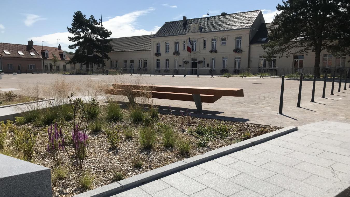 Il s'agit d'une photo de la ville Marck.