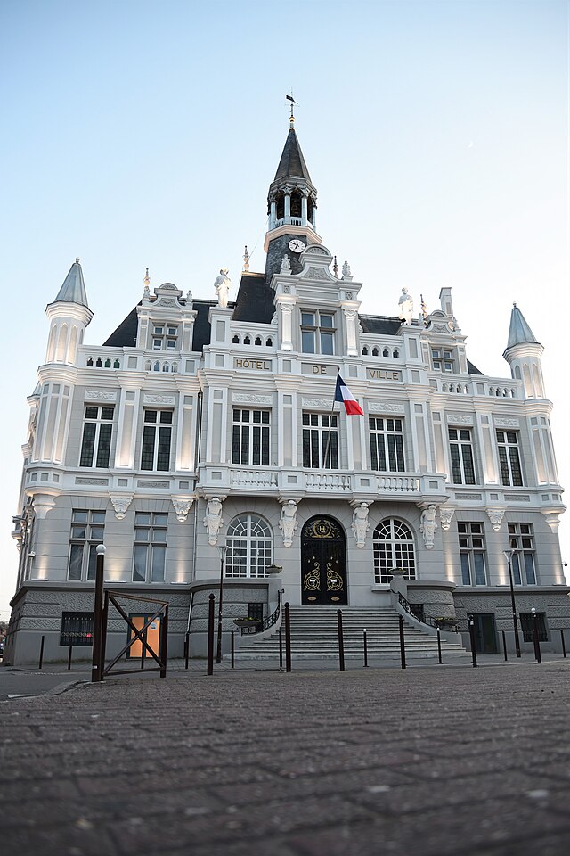 Il s'agit d'une photo de la ville Henin Beaumont.