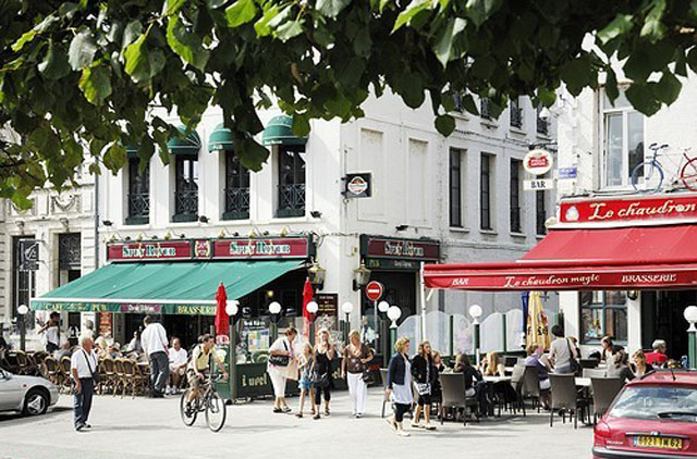 Il s'agit d'une photo de la ville St Omer.