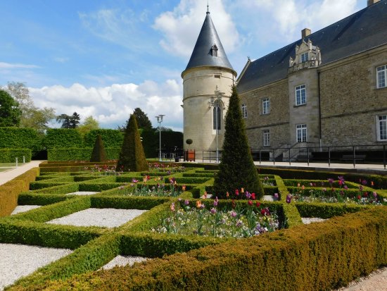 Il s'agit d'une photo de la ville Andrezieux Boutheon.