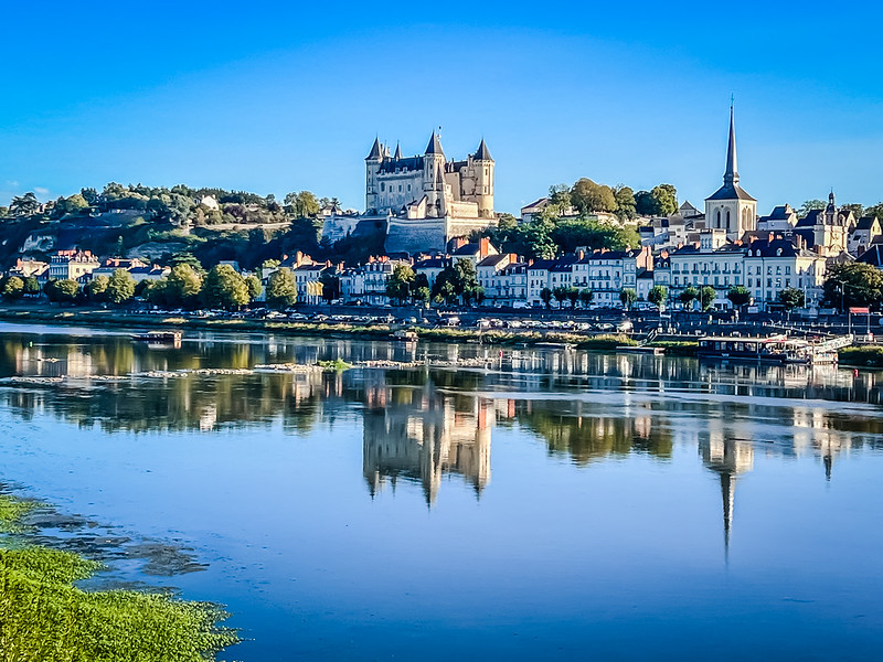 Il s'agit d'une photo de la ville Saumur.