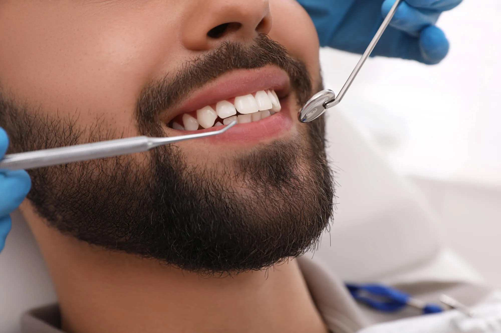 affordable dentist murfreesboro tn checking patient's teeth