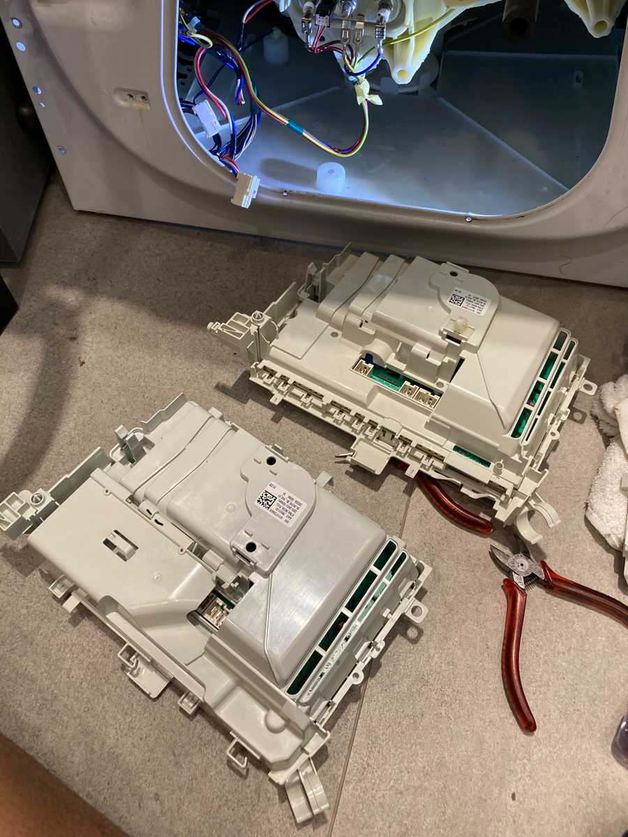 出現故障碼F06,電子板故障🔧Whirlpool惠而浦前置式洗衣機 FSCR10432