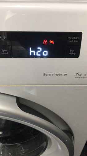 當這部惠而浦洗衣機無法正常入水時,家傭姐姐的應對方法 🌊