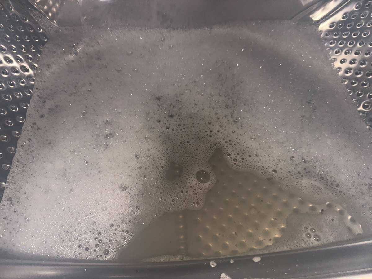 李小姐的定期保養秘訣🧹這部Siemens前置式洗衣機的新生之路