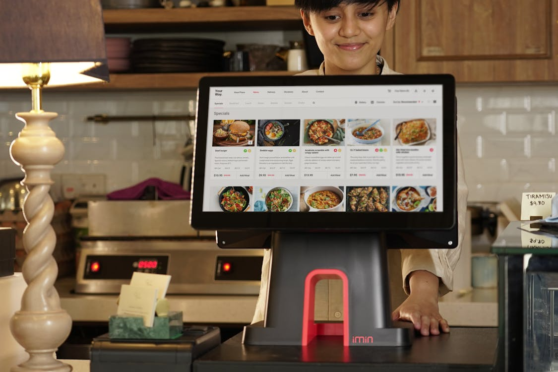 What is an ERP System? Is it Suitable for Restaurants? (Detailed Guide)
