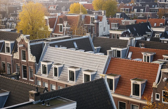 Dakisolatie in Amsterdam - professionele installatie