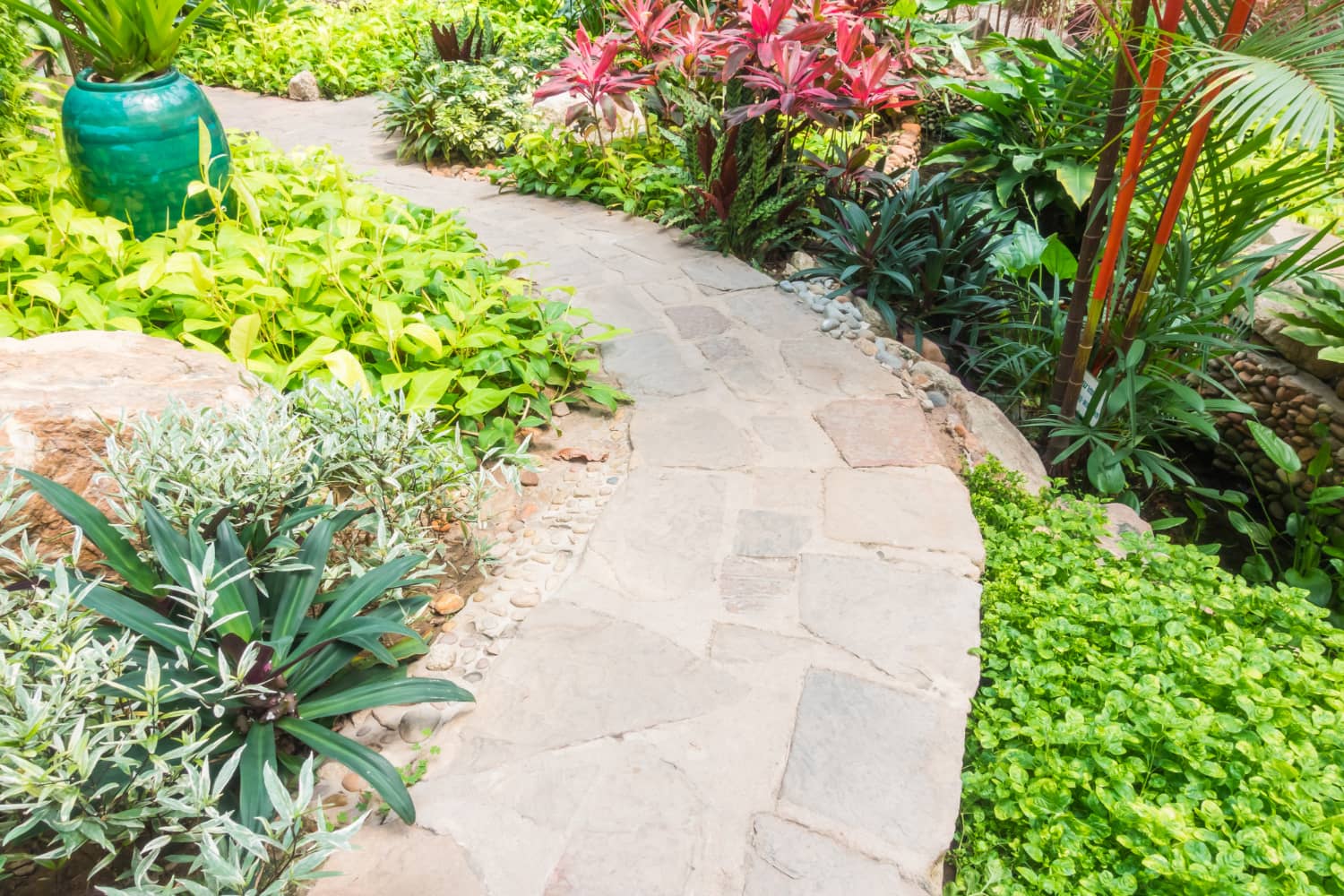 Beautiful garden achieved through Hardscaping