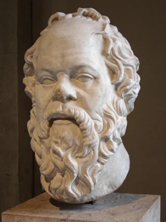 Busto de Sócrates em mármore, preservado no Museu do Louvre, Paris