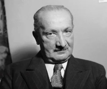 Retrato de Martin Heidegger, filósofo alemão ligado à fenomenologia