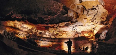 Pinturas rupestres na caverna de Altamira na Espanha, representações visuais do período paleolítico