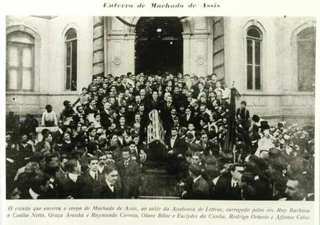 Cortejo fúnebre de Machado de Assis saindo da Academia Brasileira de Letras