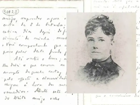 Retrato de Carolina Xavier de Novais sobre manuscrito relacionado a Machado de Assis