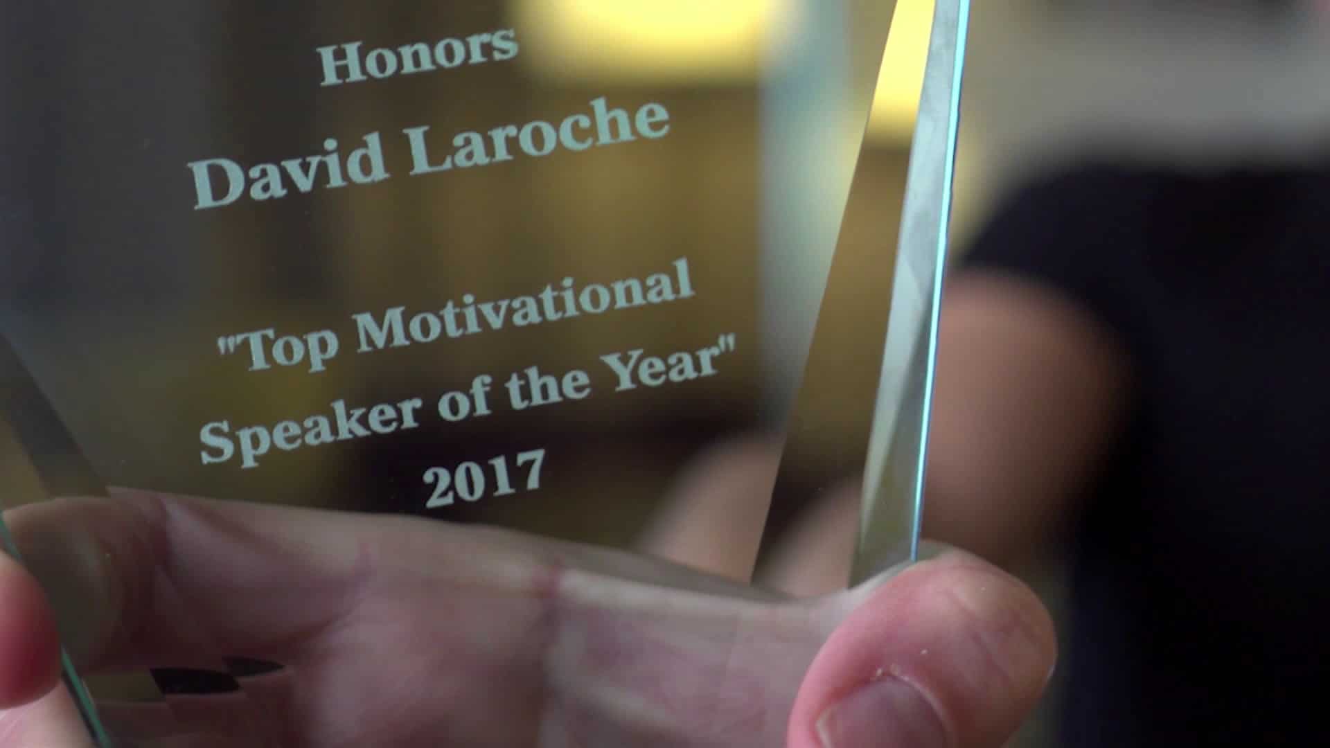 En 2017, David Laroche recoit le prix de meilleur “motivational speaker” de l’année.