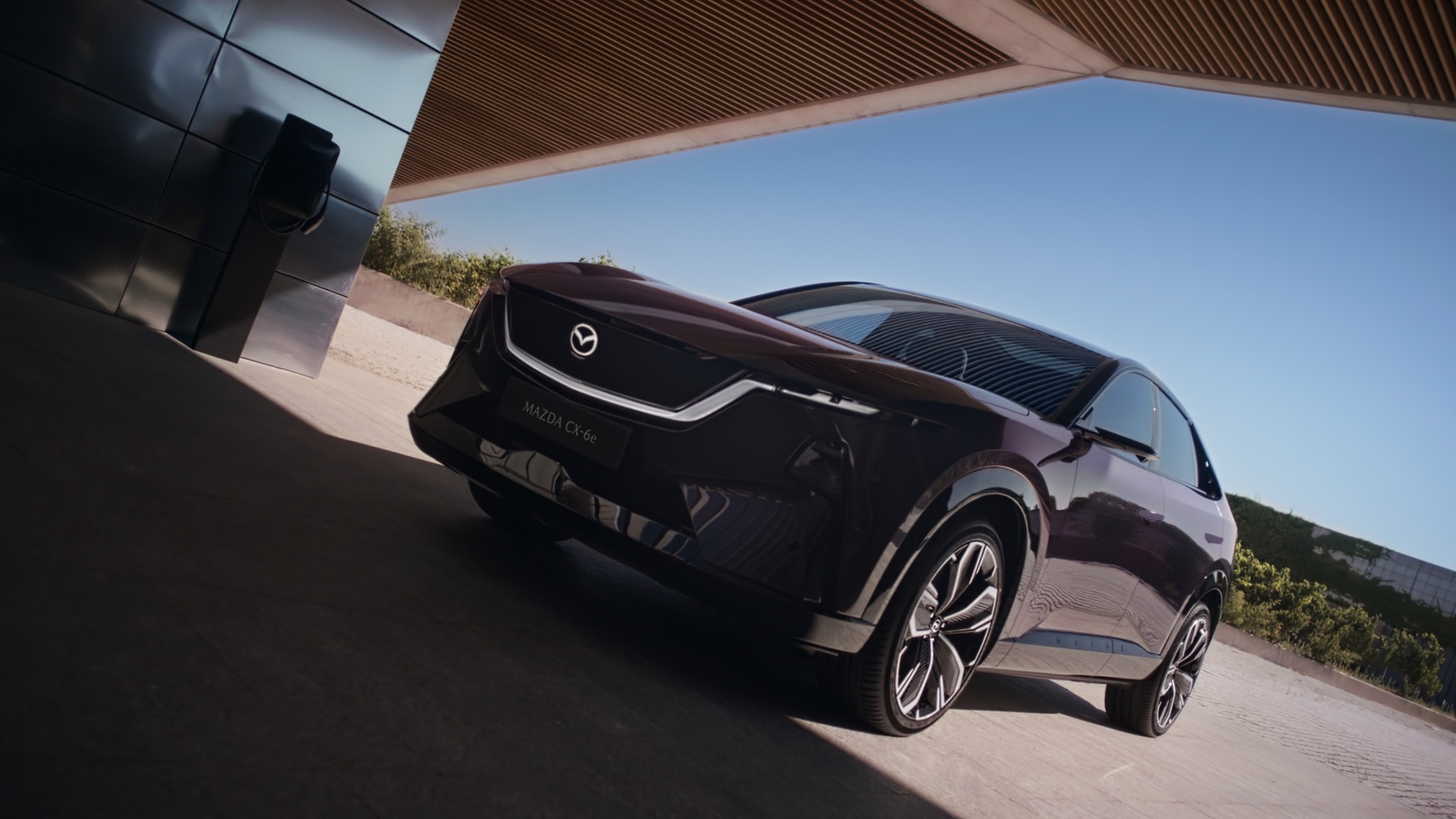 Mazda CX-6e