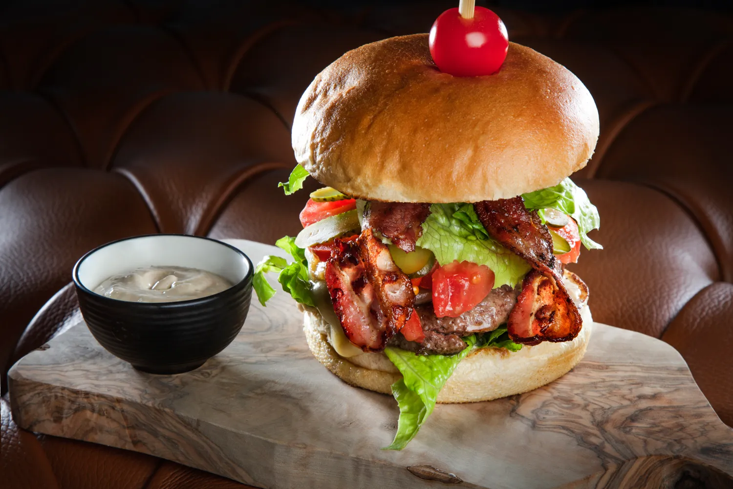 De délicieux hamburgers et d'autres choix de restauration à l'hôtel Villars Palace