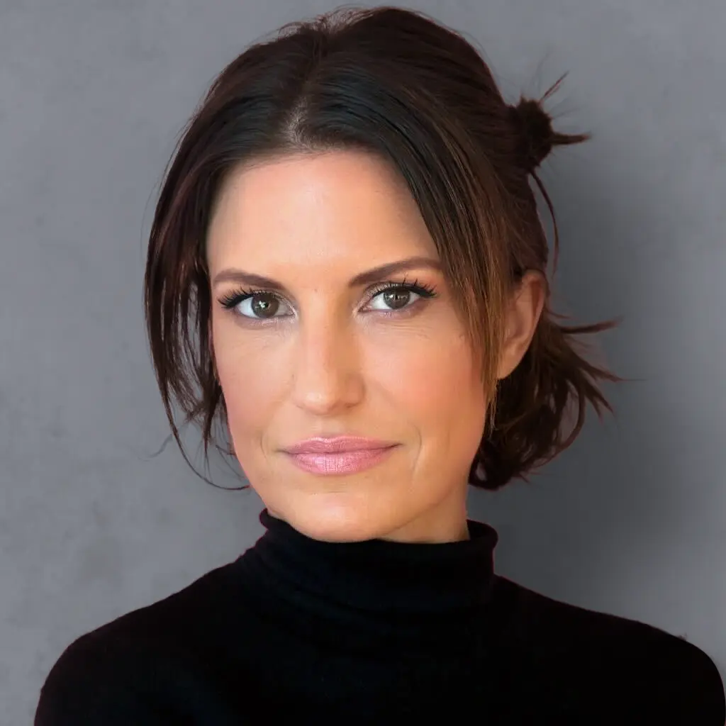 Ciara-Peter-Headshot