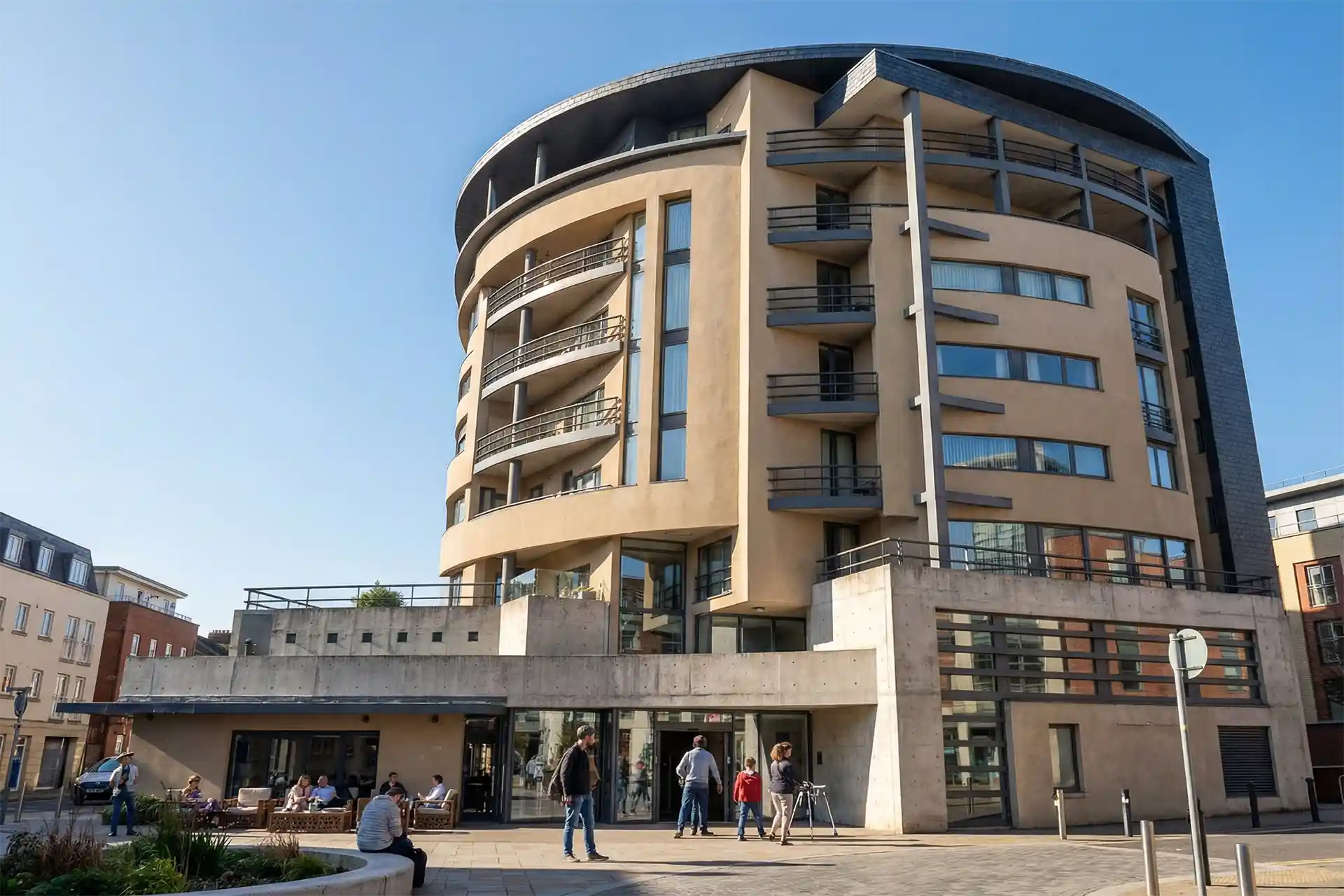 Hôtel La Madrague Palace 5 Étoiles | Architecture Contemporaine Vue Mer