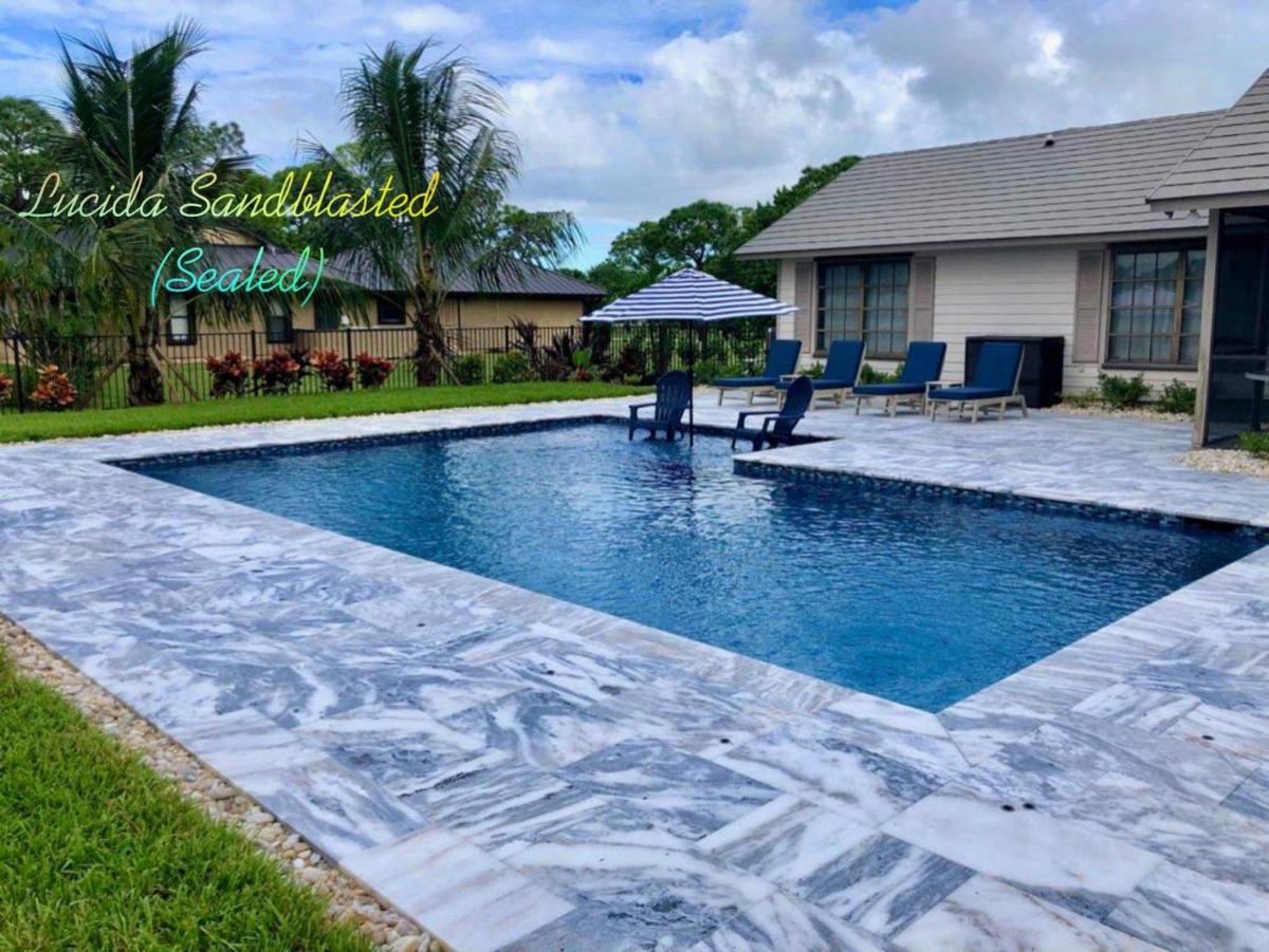 Luxury Pool Builders Jupiter Florida